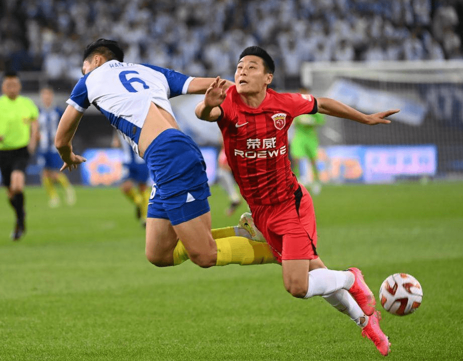 爱游戏娱乐-即时盘口赛程公布，焦点大战一触即发