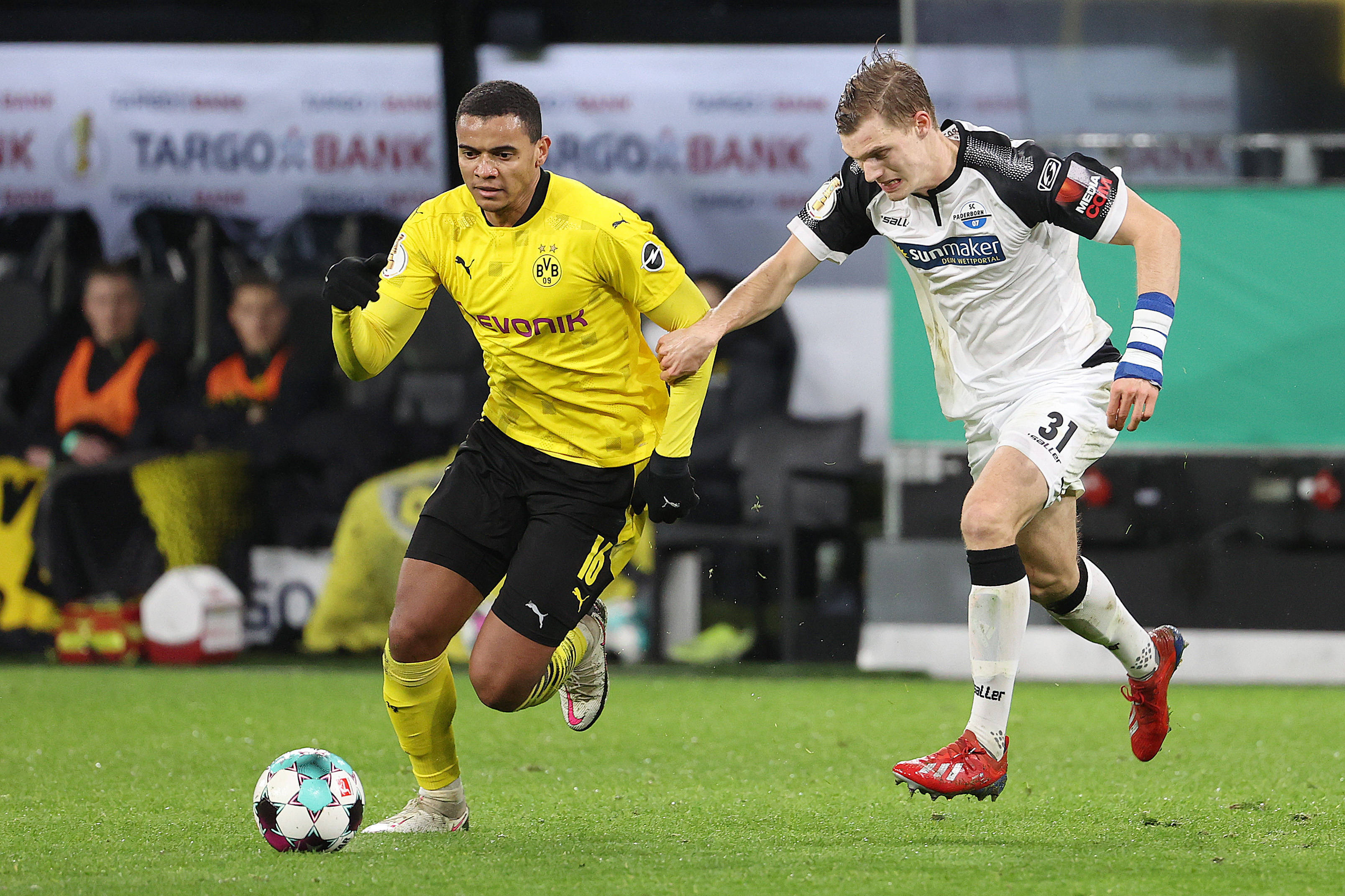 多特蒙德鏖战里昂,本泽马状态火热 多特蒙德鏖战里昂,本泽马状态火热