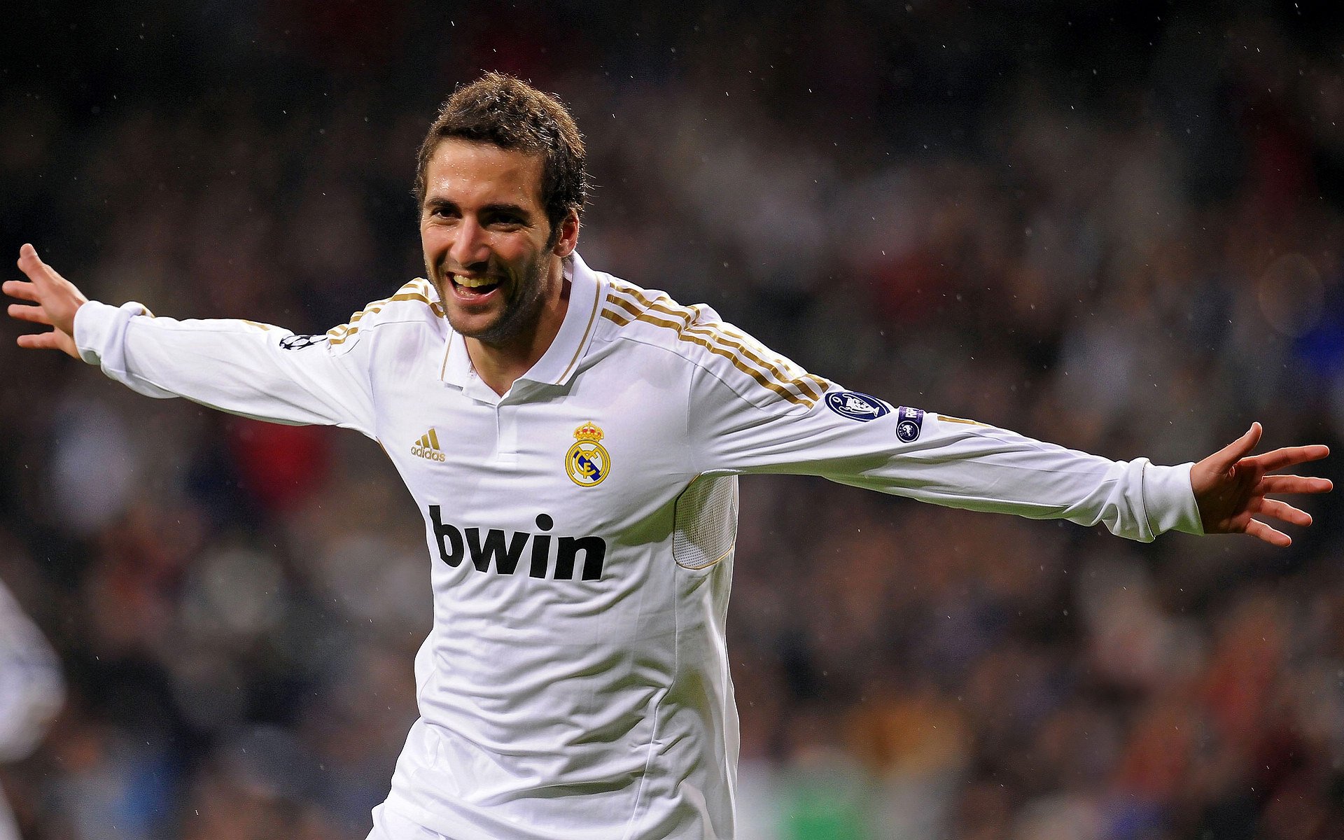 爱游戏体育-德布劳内爆发独造三球，那不勒斯友谊赛4-0横扫爱尔兰国家队